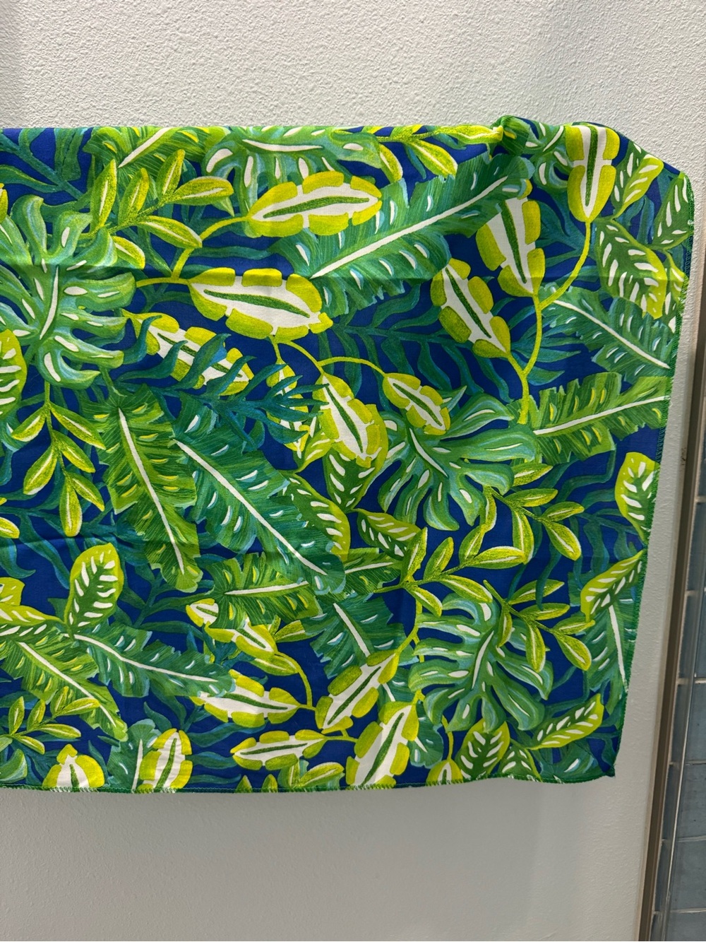 LUSH Cosmetics Knot Wrap- Monstera & Plants